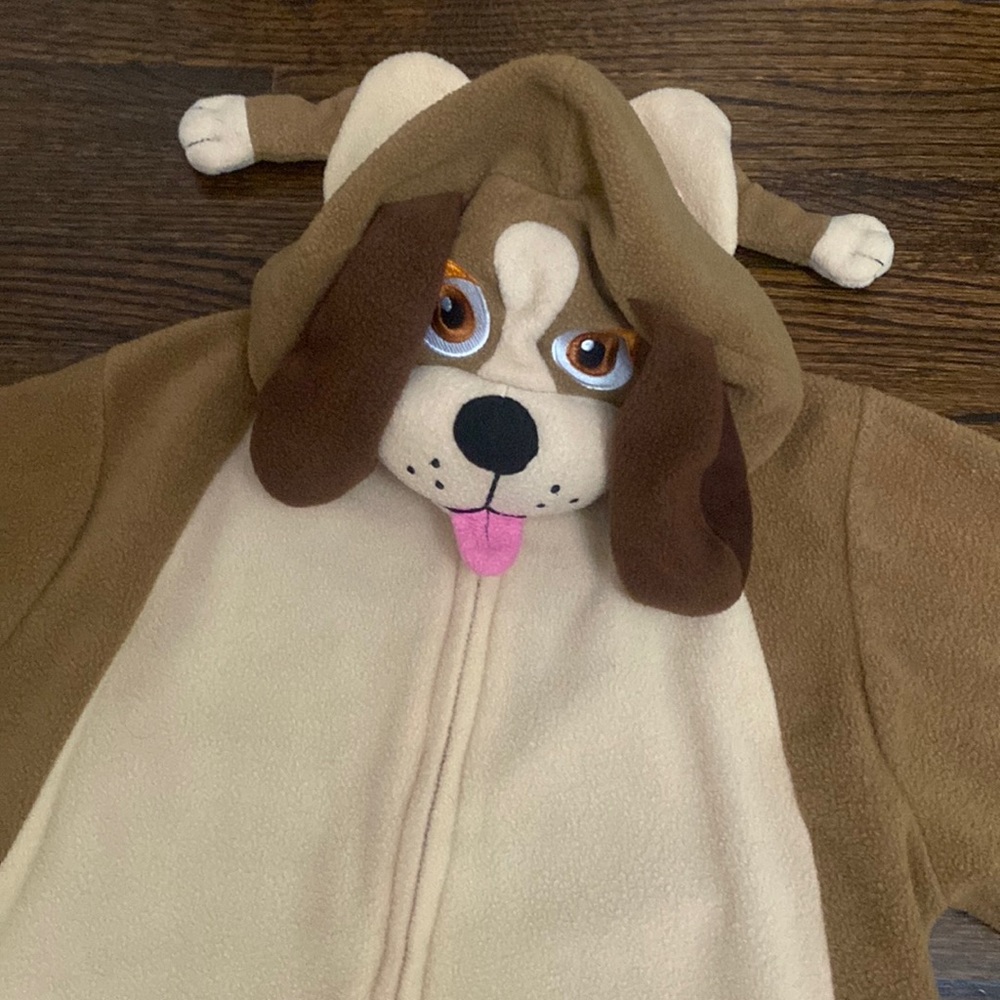 Boys size large puppy, onesie, pajamas, gray for Halloween. Zip up front.